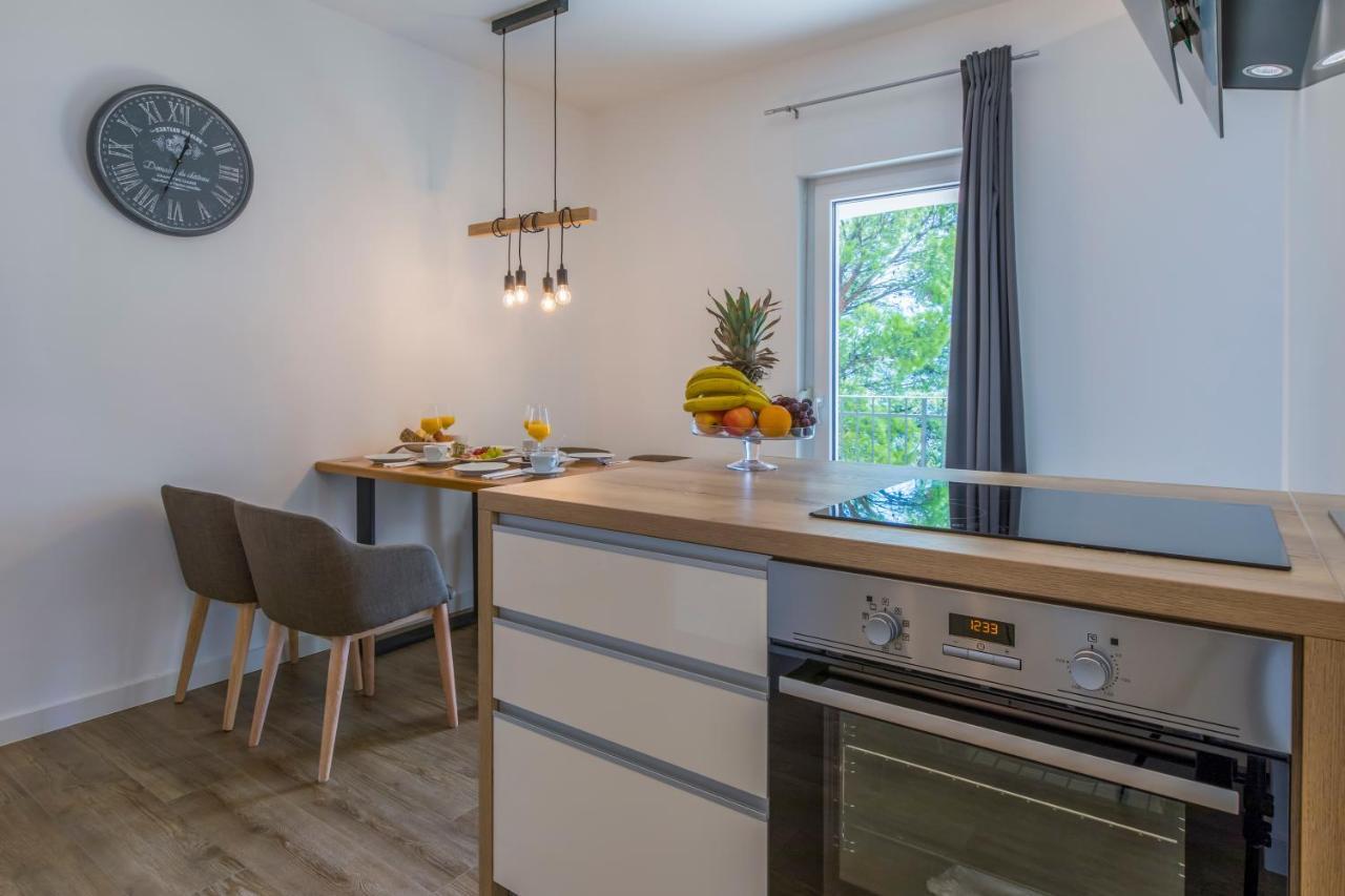Palace Paulina Apartments Novi Vinodolski Ngoại thất bức ảnh