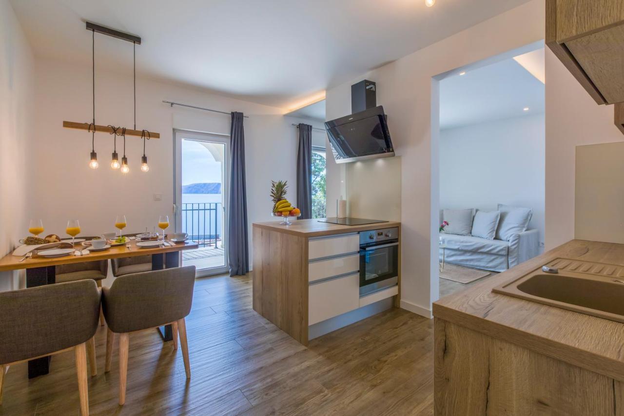 Palace Paulina Apartments Novi Vinodolski Ngoại thất bức ảnh
