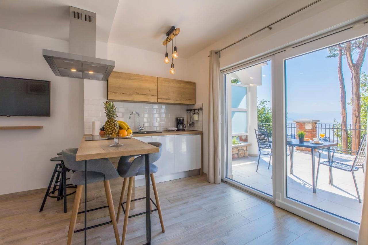Palace Paulina Apartments Novi Vinodolski Ngoại thất bức ảnh