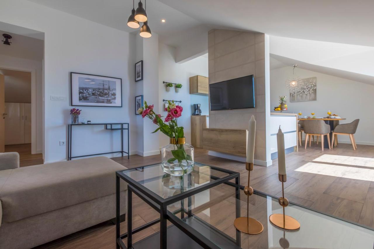 Palace Paulina Apartments Novi Vinodolski Ngoại thất bức ảnh