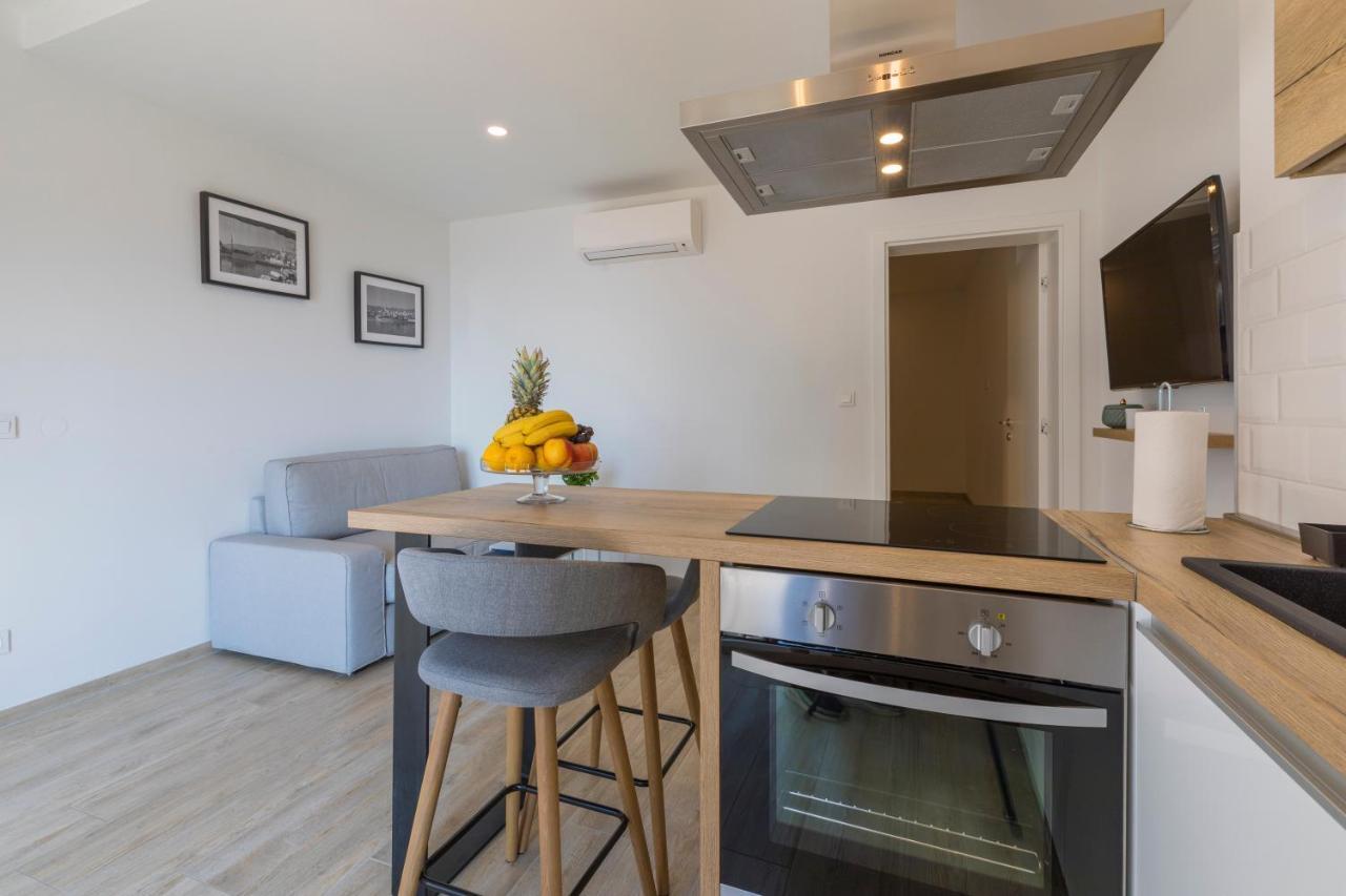 Palace Paulina Apartments Novi Vinodolski Ngoại thất bức ảnh